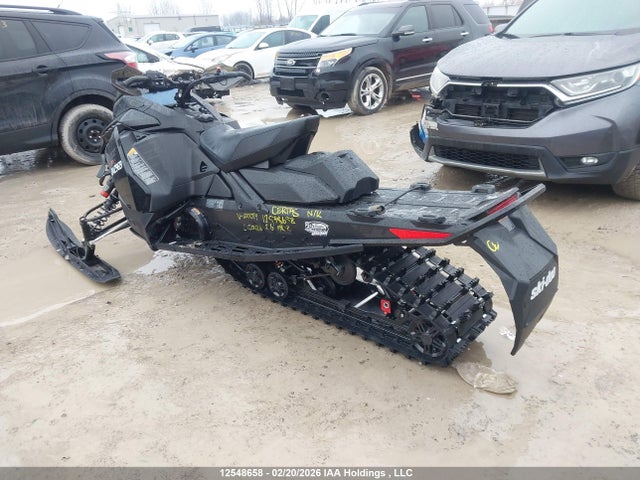 2BPSMVTD9TV000024 Skidoo Skidoo.