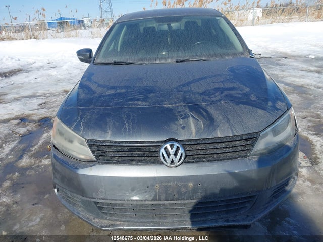 3VW2K7AJ5EM256543 Volkswagen Jetta 2.0l Trendline+
