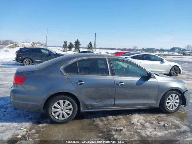 3VW2K7AJ5EM256543 Volkswagen Jetta 2.0l Trendline+