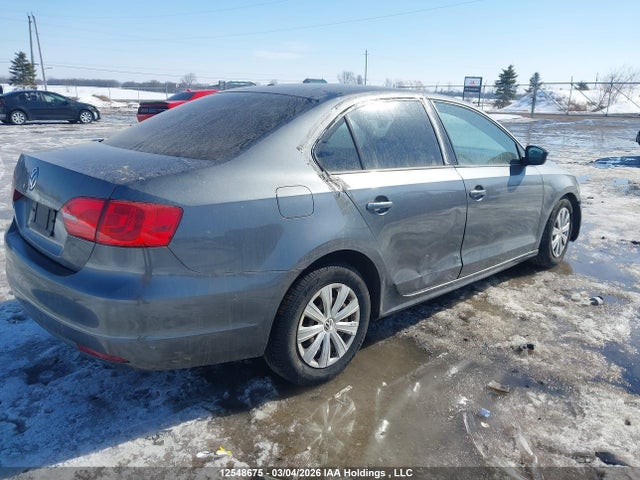 3VW2K7AJ5EM256543 Volkswagen Jetta 2.0l Trendline+