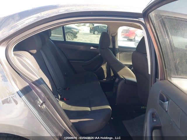 3VW2K7AJ5EM256543 Volkswagen Jetta 2.0l Trendline+