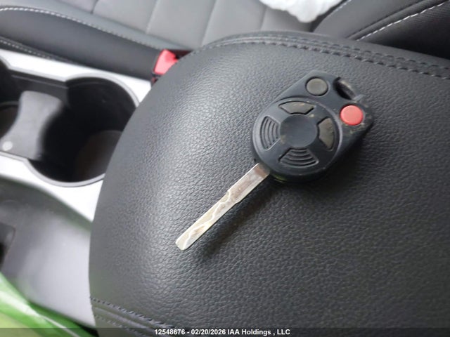 1FMCU0GX6GUA71108 Ford ESCAPE SE