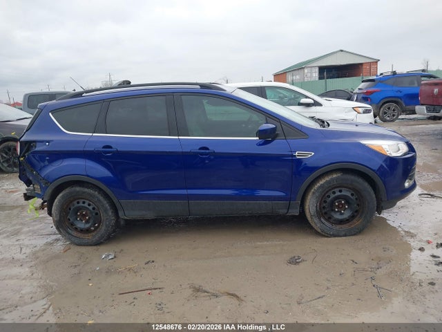 1FMCU0GX6GUA71108 Ford ESCAPE SE