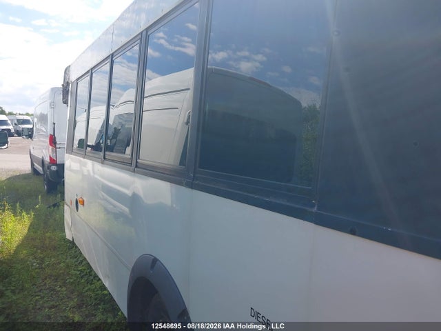 2013 Gmc Savana Cutaway G4500 მანქანა იყიდება აუქციონზე, vin: 1GD675BL9D1109773, აუქციონის ნომერი: 12548695
