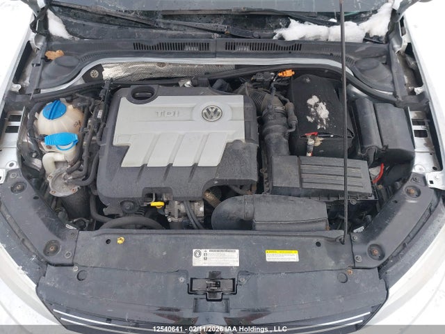 3VWLL7AJ4EM318371 Volkswagen Jetta 2.0 Tdi Highline/2.0 Tdi Trendline+