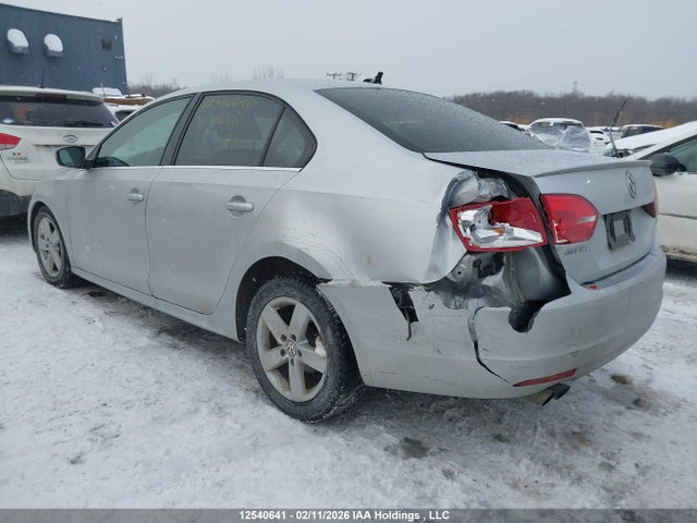 3VWLL7AJ4EM318371 Volkswagen Jetta 2.0 Tdi Highline/2.0 Tdi Trendline+