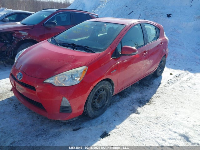 12543846 :رقم المزاد ، JTDKDTB35D1046669 vin ، 2013 Toyota Prius C مزاد بيع