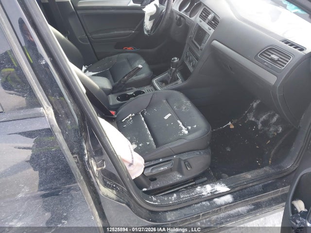 3VW117AU8HM049870 Volkswagen Golf 1.8 Tsi Comfortline/1.8 Tsi Highline/1.8 Tsi Trendline