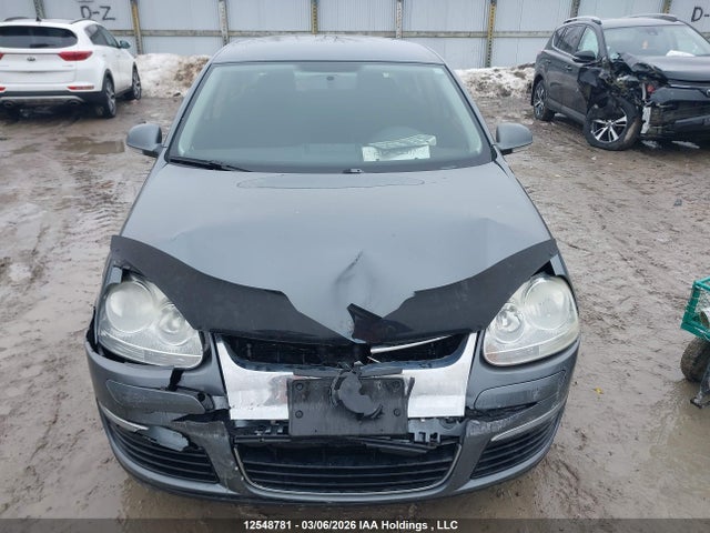 2010 Volkswagen Jetta 2.5l Comfortline/2.5l Trendline მანქანა იყიდება აუქციონზე, vin: 3VWJX7AJ0AM134423, აუქციონის ნომერი: 12548781