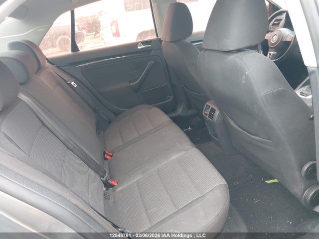2010 Volkswagen Jetta 2.5l Comfortline/2.5l Trendline მანქანა იყიდება აუქციონზე, vin: 3VWJX7AJ0AM134423, აუქციონის ნომერი: 12548781