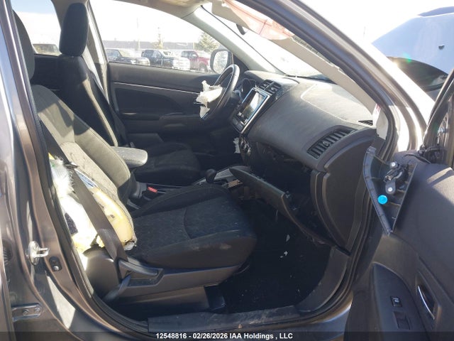 Продаж на аукціоні авто 2022 Mitsubishi Rvr Se/sel/le/gt, vin: JA4AJVAW2NU602698, номер лоту: 12548816