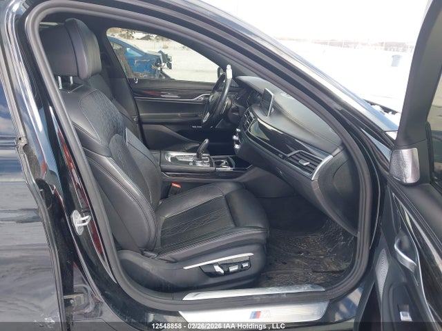 2016 Bmw 750li მანქანა იყიდება აუქციონზე, vin: WBA7F2C52GG418624, აუქციონის ნომერი: 12548858