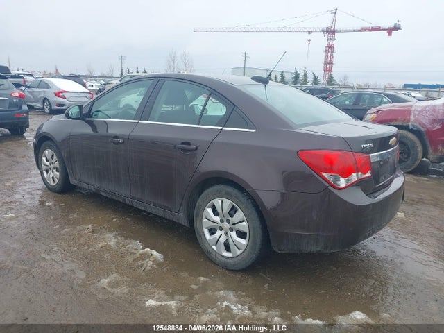 1G1PC5SBXF7172384 Chevrolet Cruze 1lt
