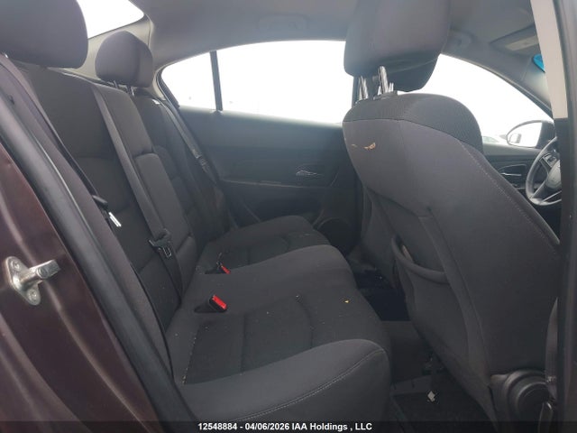 1G1PC5SBXF7172384 Chevrolet Cruze 1lt