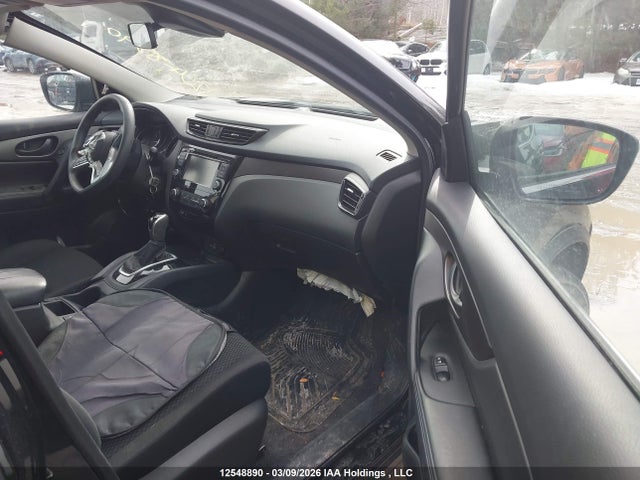 JN1BJ1CW8LW395304 Nissan QASHQAI