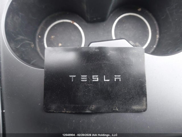 5YJ3E1EAXNF258279 Tesla MODEL 3