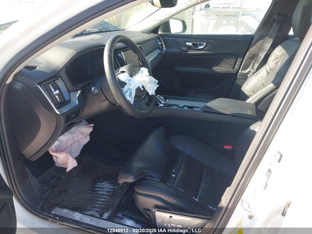 7JRL12TMXRG303930 Volvo S60 B5 Ultimate Dark Theme