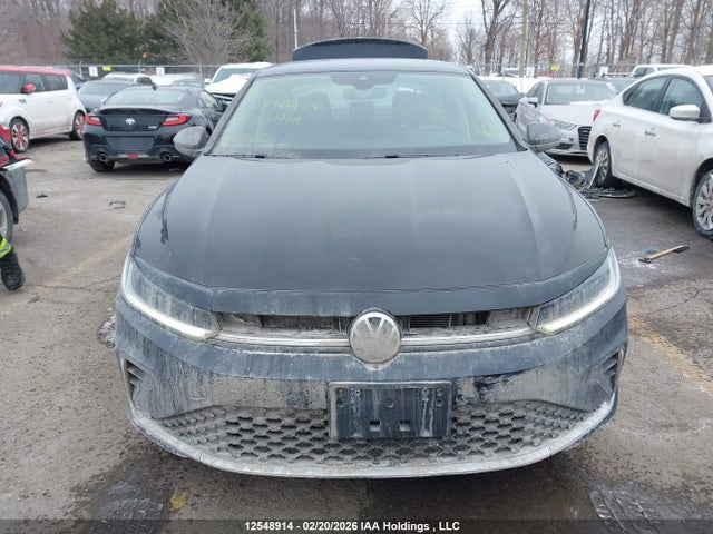 3VWEX7BU2SM096916 Volkswagen JETTA SE