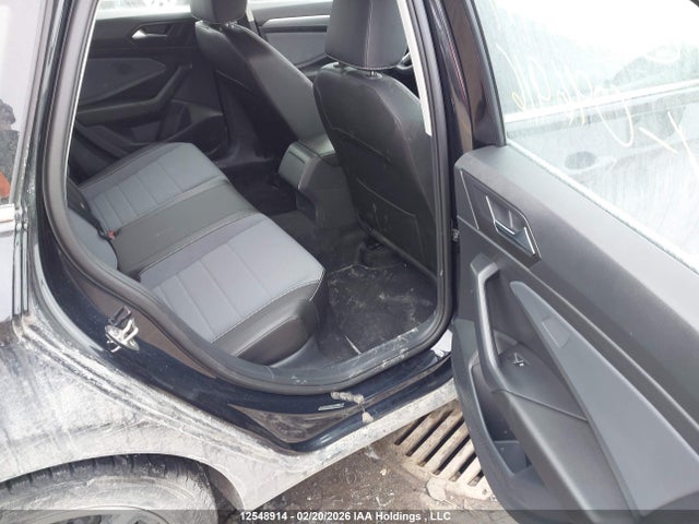 3VWEX7BU2SM096916 Volkswagen JETTA SE