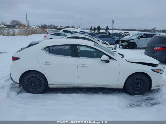 JM1BPAK71L1163274 Mazda Mazda3 Gx
