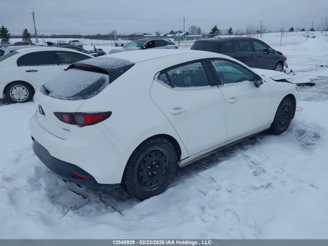 JM1BPAK71L1163274 Mazda Mazda3 Gx