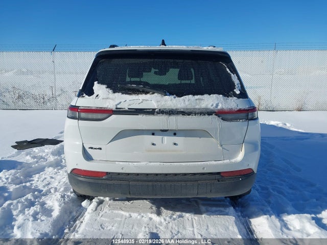 1C4RJHAGXRC185233 Jeep Grand Cherokee Laredo/altitude