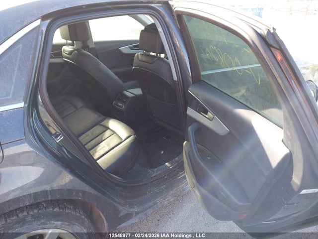 WAUANAF49JN008203 Audi A4