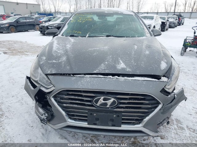 5NPE24AF9KH818228 Hyundai Sonata Essential
