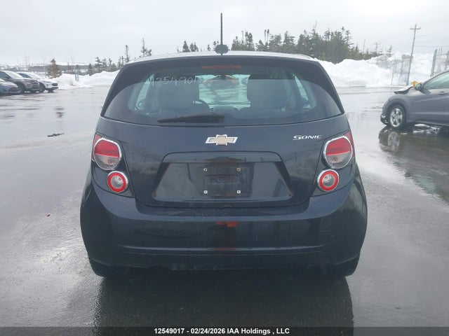 1G1JA6SH0F4115036 Chevrolet SONIC LS