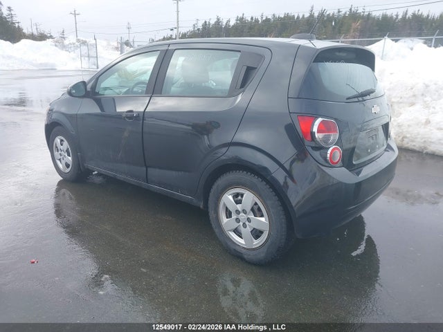 1G1JA6SH0F4115036 Chevrolet SONIC LS