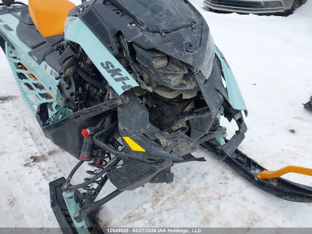 2BPSUYRC4RV000022 Skidoo Skidoo.