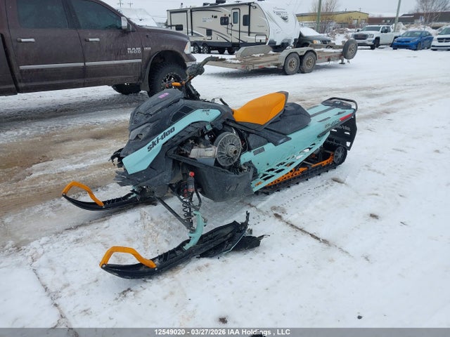 2BPSUYRC4RV000022 Skidoo Skidoo.