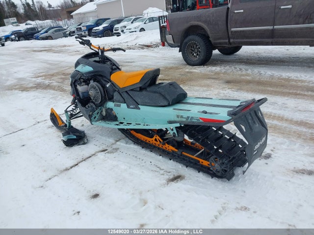 2BPSUYRC4RV000022 Skidoo Skidoo.