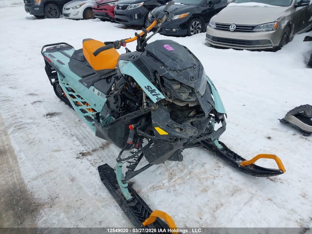 2BPSUYRC4RV000022 Skidoo Skidoo.