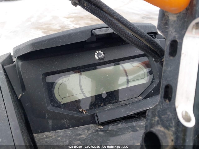 2BPSUYRC4RV000022 Skidoo Skidoo.
