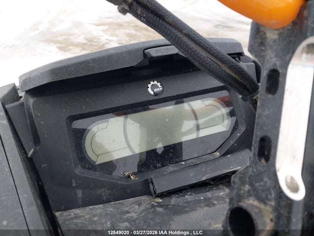 2BPSUYRC4RV000022 Skidoo Skidoo.