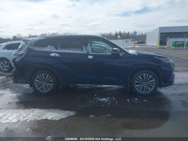 2023 Toyota Highlander Hybrid Limited მანქანა იყიდება აუქციონზე, vin: 5TDEBRCH0PS105537, აუქციონის ნომერი: 12549048