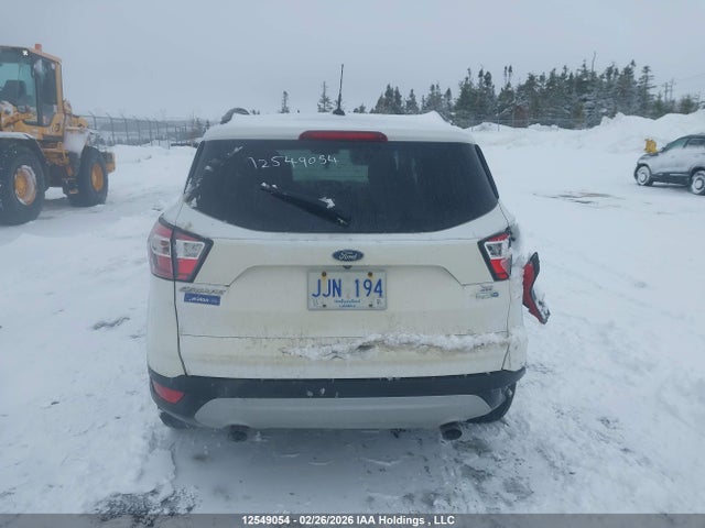 1FMCU9GD1JUD39726 Ford ESCAPE SE