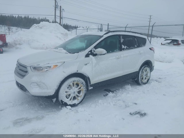 1FMCU9GD1JUD39726 Ford ESCAPE SE