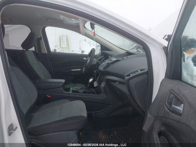 1FMCU9GD1JUD39726 Ford ESCAPE SE