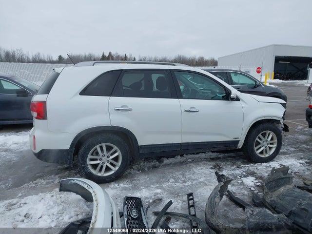 5XYKTDA7XFG555303 KIA SORENTO LX