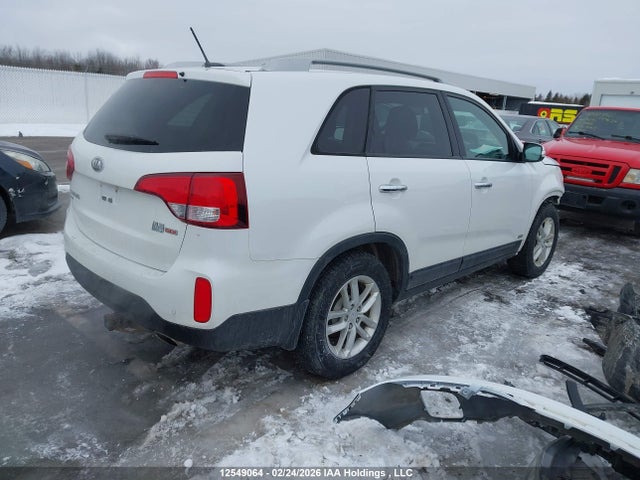 5XYKTDA7XFG555303 KIA SORENTO LX