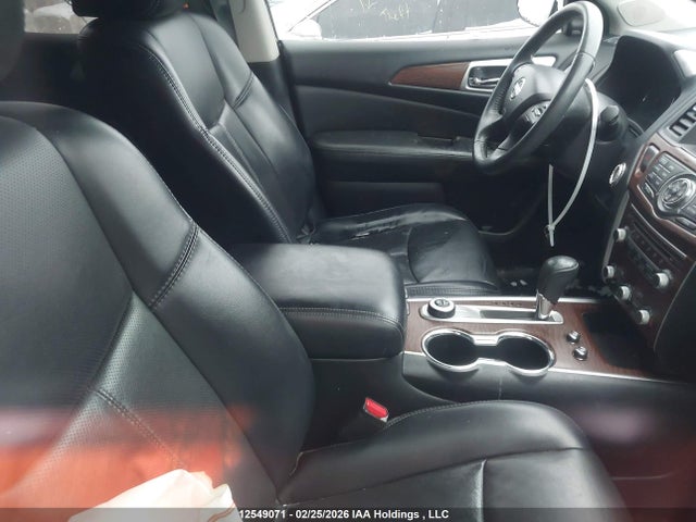 Продажа на аукционе авто 2017 Nissan Pathfinder Platinum/s/sl/sv, vin: 5N1DR2MM2HC907905, номер лота: 12549071