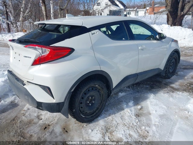 JTNKHMBXXK1033924 Toyota C-HR XLE