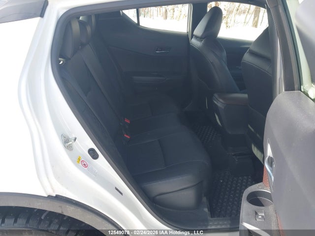JTNKHMBXXK1033924 Toyota C-HR XLE
