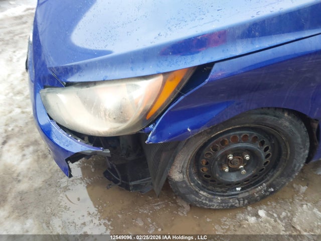 12549096 :رقم المزاد ، KMHCU5AE7CU009733 vin ، 2012 Hyundai Accent Gls مزاد بيع