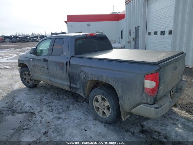 5TFUY5F15JX762658 Toyota Tundra Sr5 Plus 5.7l V8