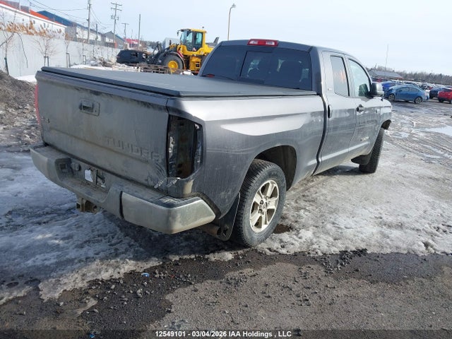 5TFUY5F15JX762658 Toyota Tundra Sr5 Plus 5.7l V8