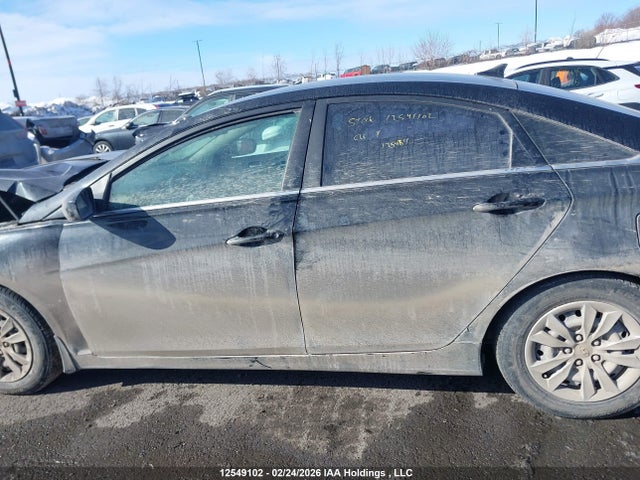 12549102 :رقم المزاد ، 5NPEB4AC0BH125439 vin ، 2011 Hyundai Sonata مزاد بيع