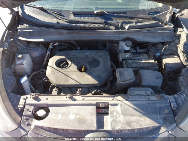 KM8JT3AF1FU025924 Hyundai TUCSON GLS